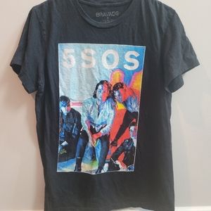 5 SECONDS OF SUMMER DISTORTED PHOTO T-SHIRT SIZE MEDIUM FROM 2018
